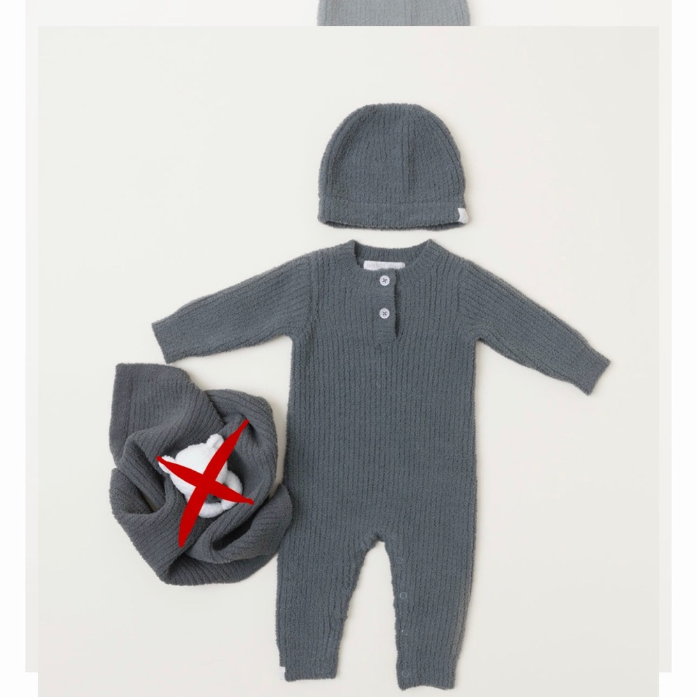 NWT-  CozyChic Barefoot Dreams baby bundle - knit onesie & hat